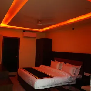 Shivoy Grand 3*, Varanasi India